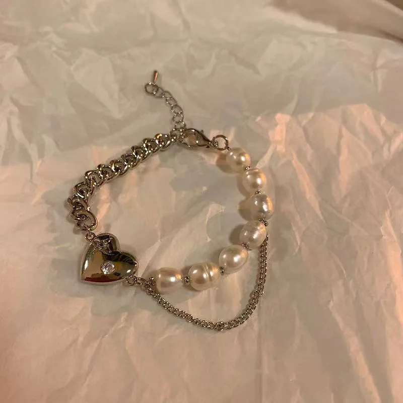 Natural Pearl Heart Splicing Necklace Female Hip Hop Clavicle Chain Summer Contracted Sweet Jewelry Women Jewelry Set
Natural Pearl Heart Splicing Necklace Female Hip Hop Clavicle Chain Summer Contracted Sweet Jewelry Women Jewelry Set