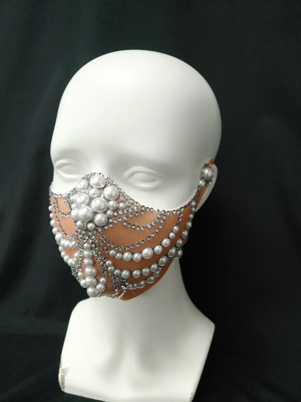 Fashion Rhinestone Pearls Party Masks Women Men Prom Crystal Face Decoration Nightclub DJ Singer Dancer Show Stage Accessories
Fashion Rhinestone Pearls Party Masks Women Men Prom Crystal Face Decoration Nightclub DJ Singer Dancer Show Stage Accessories