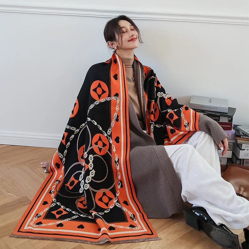 2021 Winter New Retro Printed Warm Scarf Women Winter Wild Double-sided Imitation Cashmere Shawl Air Conditioning Scarves Shawl
2021 Winter New Retro Printed Warm Scarf Women Winter Wild Double-sided Imitation Cashmere Shawl Air Conditioning Scarves Shawl