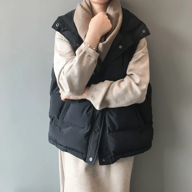 Winter Vest Women Autumn Plus Size Thick Warm Turn-down Collar Casual Solid Single-breasted Sleeveless Outwear Office Lady Wear
Winter Vest Women Autumn Plus Size Thick Warm Turn-down Collar Casual Solid Single-breasted Sleeveless Outwear Office Lady Wear