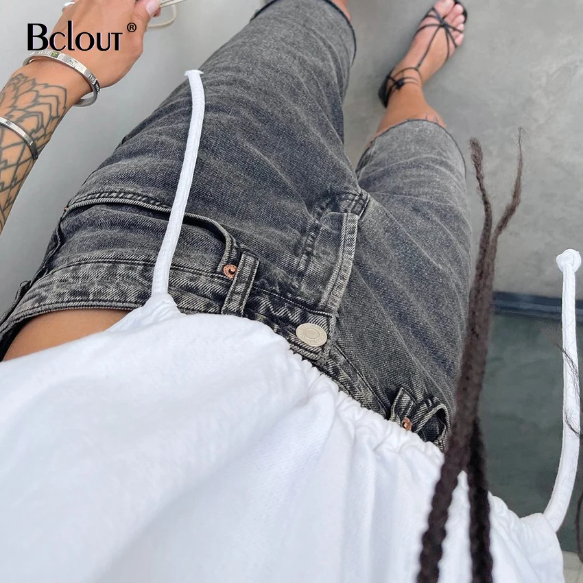 Bclout White Crop Top Women Summer Vest Shirt Sexy Lace Up O Neck Streetwear Loose Top Sleeveless Fashion Beach Tank Top 2021
Bclout White Crop Top Women Summer Vest Shirt Sexy Lace Up O Neck Streetwear Loose Top Sleeveless Fashion Beach Tank Top 2021