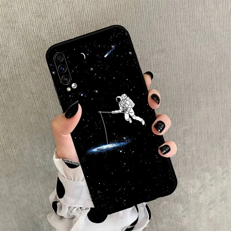 astronaut Phone Case black For Samsung galaxy S 21 20 10 8 A 51 71 50 21s 70 40 20 20e note 10 plus Ultra 5g fe
astronaut Phone Case black For Samsung galaxy S 21 20 10 8 A 51 71 50 21s 70 40 20 20e note 10 plus Ultra 5g fe