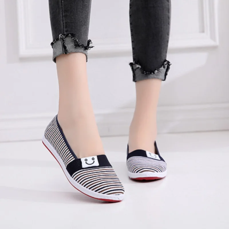 Cresfimix sapatos femininos women casual spring & summer slip on loafers lady cute comfortable slip on flat shoes female flats
Cresfimix sapatos femininos women casual spring & summer slip on loafers lady cute comfortable slip on flat shoes female flats
