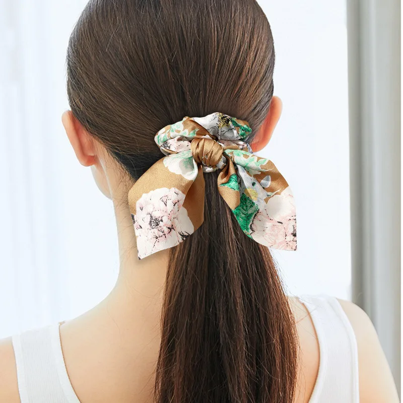 2021 Headband French Silk Scarf Streamer Retro Ribbon Simple Female Head Rope For Women Hair Accessories Headwear Satin Scarf
2021 Headband French Silk Scarf Streamer Retro Ribbon Simple Female Head Rope For Women Hair Accessories Headwear Satin Scarf