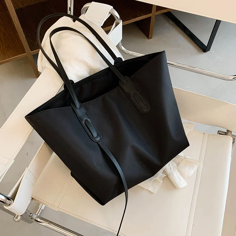 Casual Messenger Bags Simple Women Handbag Oxford Large Capacity Shoulder Bag 2020 New Female Tote High Quality Ladies Hand Bag
Casual Messenger Bags Simple Women Handbag Oxford Large Capacity Shoulder Bag 2020 New Female Tote High Quality Ladies Hand Bag