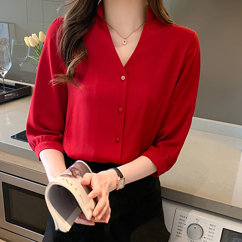 LJSXLS Turn-down Collar Chiffon Blouse Women's Temperament Three Quarter Sleeve Shirts Women Summer Red Loose Elegant Ladies Top
LJSXLS Turn-down Collar Chiffon Blouse Women's Temperament Three Quarter Sleeve Shirts Women Summer Red Loose Elegant Ladies Top