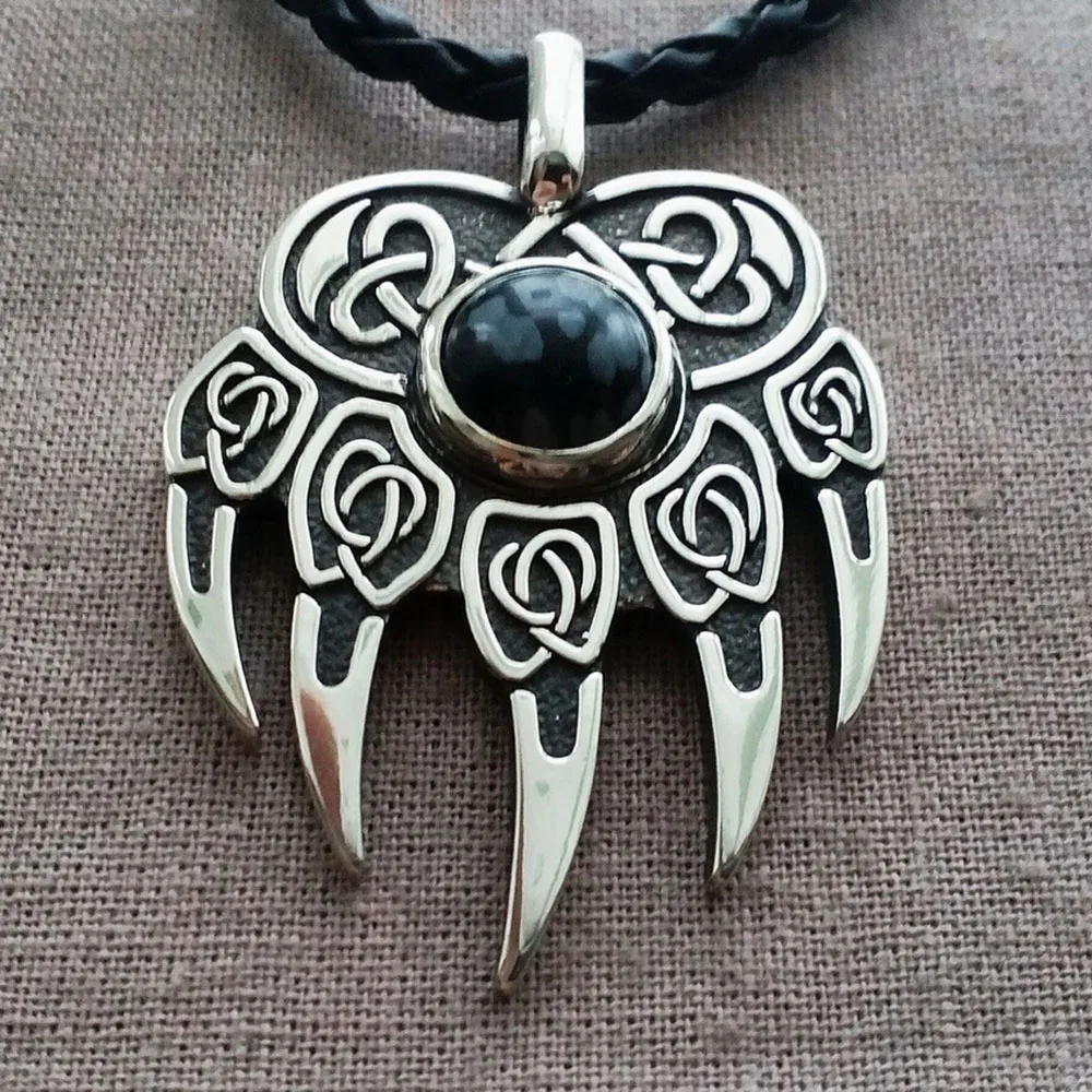 Fashion New Simple Men's Necklace Viking Bear Paw With Brick Amulet Pendant Necklace Accessories Trend Men's Sweater Chain
Fashion New Simple Men's Necklace Viking Bear Paw With Brick Amulet Pendant Necklace Accessories Trend Men's Sweater Chain