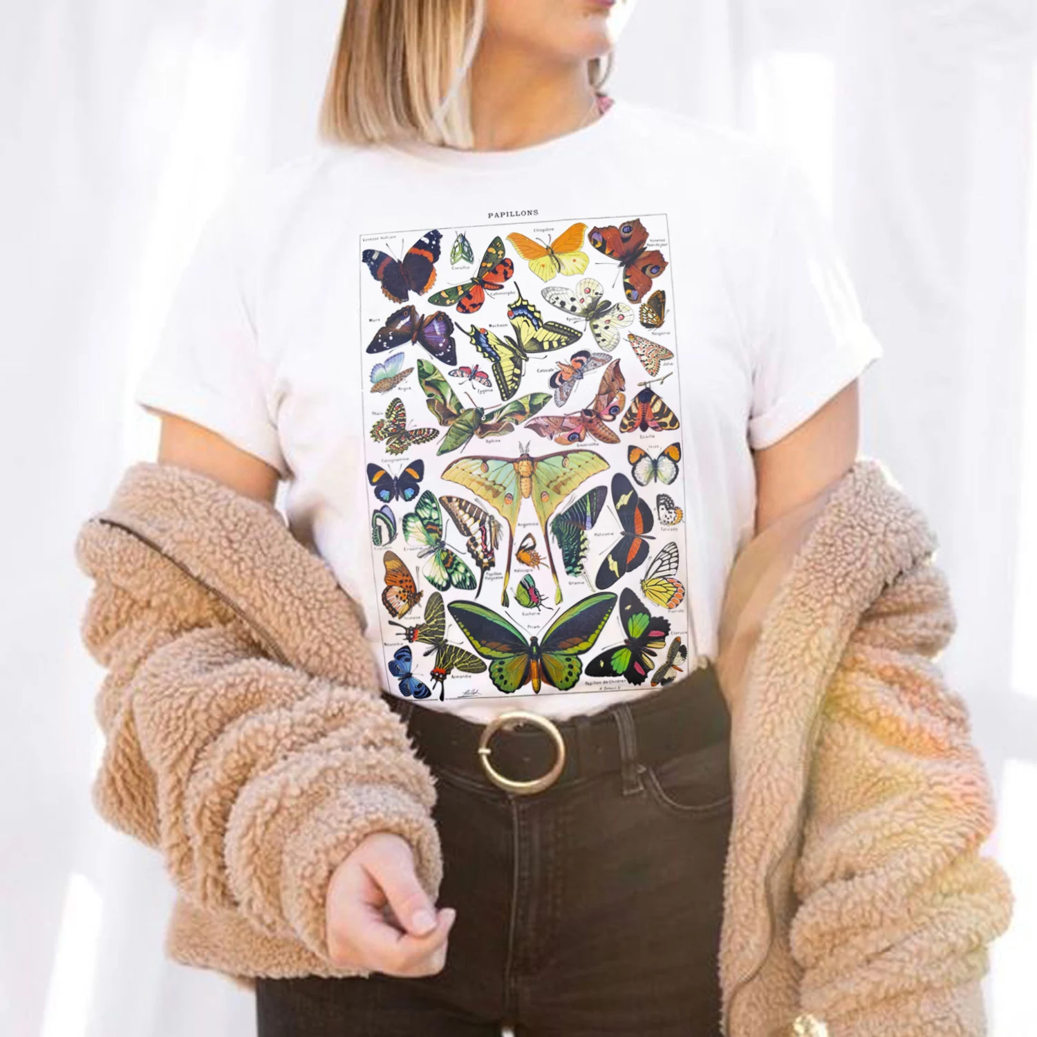 Vintage Butterfly Print Top Boho Aesthetic Botanical Graphic T Shirts Women T-shirts Ladies Summer Tops Cottagecore Clothes
Vintage Butterfly Print Top Boho Aesthetic Botanical Graphic T Shirts Women T-shirts Ladies Summer Tops Cottagecore Clothes