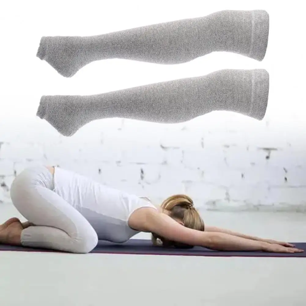 1Pair Thigh Stocking Breathable High Elasticity Exercise Anti Slip Silicone Yoga High Socks Widen Welts Yoga Compression Socks
1Pair Thigh Stocking Breathable High Elasticity Exercise Anti Slip Silicone Yoga High Socks Widen Welts Yoga Compression Socks