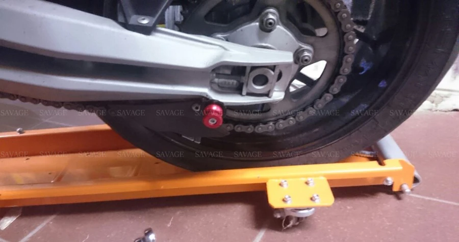 Universal 6mm 8mm 10mm Swingarm Spools For HONDA KAWASAKI SUZUKI YAMAHA Motorcycle Accessories CNC Slider Swing Screws
Universal 6mm 8mm 10mm Swingarm Spools For HONDA KAWASAKI SUZUKI YAMAHA Motorcycle Accessories CNC Slider Swing Screws