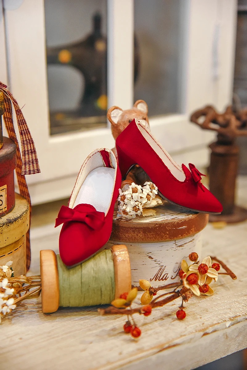 1/3 BJD doll shoes satin high heels shoes with bowknot for 1/3 BJD GR SD16 DD doll shoes doll accessories BJD shoes
1/3 BJD doll shoes satin high heels shoes with bowknot for 1/3 BJD GR SD16 DD doll shoes doll accessories BJD shoes