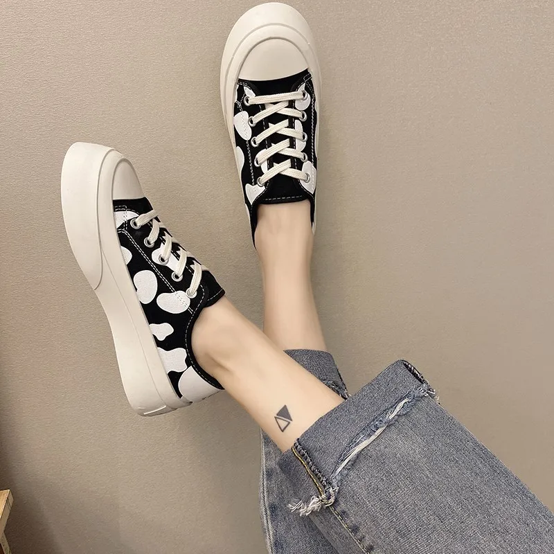 Women's Shoes Platform Female Footwear Casual Sneaker Modis Round Toe Clogs Retro New Dress 2021 Espadrille Hand-Painted Totem F
Women's Shoes Platform Female Footwear Casual Sneaker Modis Round Toe Clogs Retro New Dress 2021 Espadrille Hand-Painted Totem F