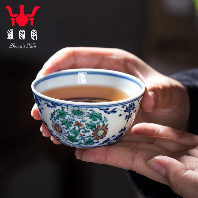 ★cup of jingdezhen blue and white color bucket maintain all hand group chrysanthemum grain kung fu tea cups of female
★cup of jingdezhen blue and white color bucket maintain all hand group chrysanthemum grain kung fu tea cups of female