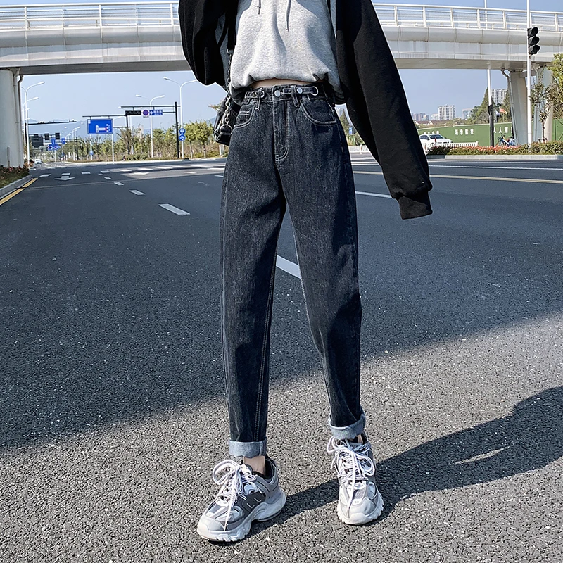 GUUZYUVIZ Loose Harem Jeans Woman Plus Size Denim Pants High Waist Jeans Trousers Casual Vintage Korean Ladies Jean Femme
GUUZYUVIZ Loose Harem Jeans Woman Plus Size Denim Pants High Waist Jeans Trousers Casual Vintage Korean Ladies Jean Femme