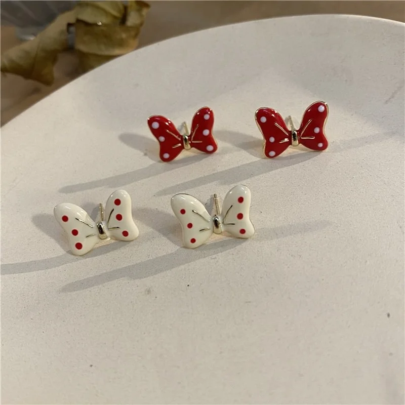 Escape Princess Series Girl Bow Earrings 2021 New Simple, Small and Cute Kawaii Ear Jewelry for Women Girls
Escape Princess Series Girl Bow Earrings 2021 New Simple, Small and Cute Kawaii Ear Jewelry for Women Girls