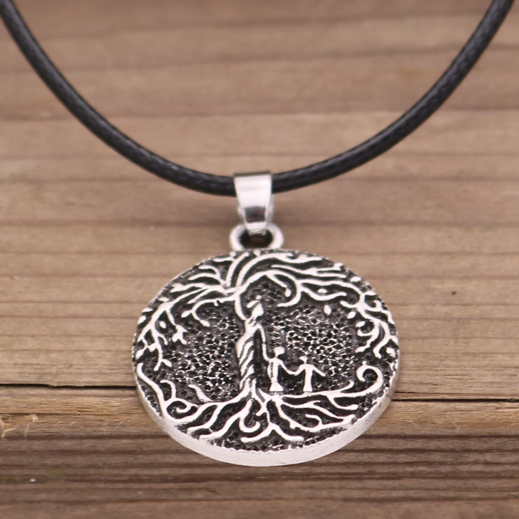 New Black Faux Leather Sun Cord Choker Charm Necklace Pendant Retro Silver Color Necklace For Mother Daughter COSYOO
New Black Faux Leather Sun Cord Choker Charm Necklace Pendant Retro Silver Color Necklace For Mother Daughter COSYOO