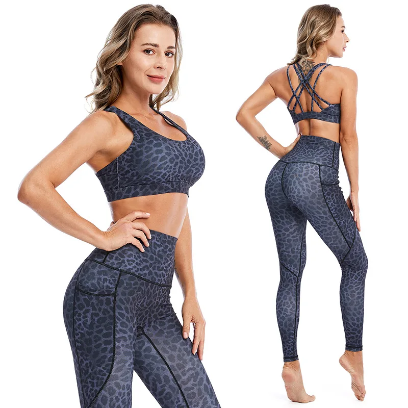 Seamless Yoga Set Fitness Clothing Leopard Print High Elastic Hip Sports Female Gym Padded Push Up Sports Bra 2pcs Sports Suits
Seamless Yoga Set Fitness Clothing Leopard Print High Elastic Hip Sports Female Gym Padded Push Up Sports Bra 2pcs Sports Suits