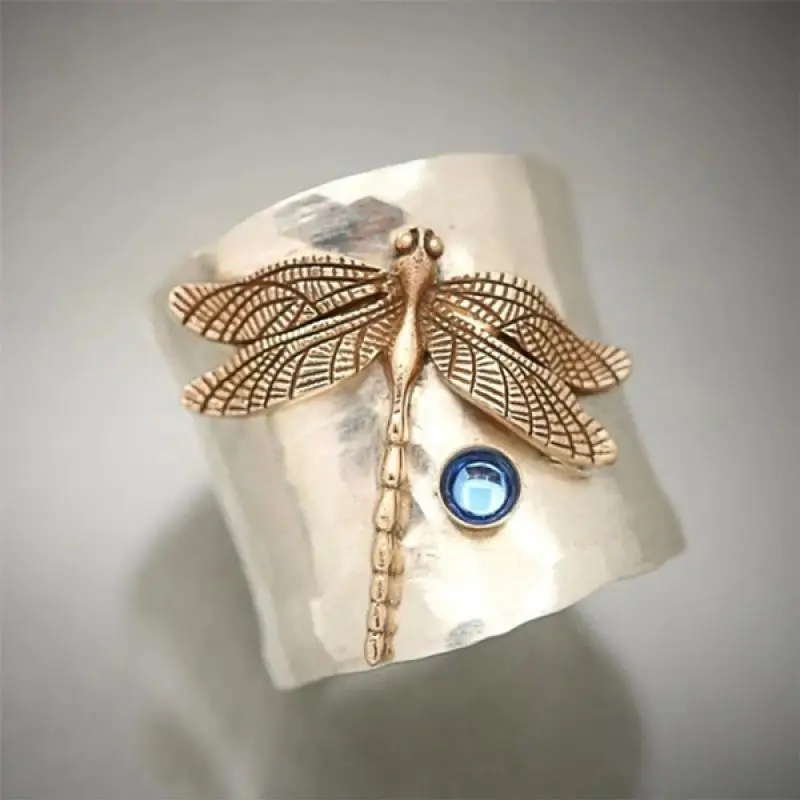 Female Alloy Vintage Dragonfly Wide Ring Natural Moonstone Casual Engagement Wedding Silver Ring Jewelry
Female Alloy Vintage Dragonfly Wide Ring Natural Moonstone Casual Engagement Wedding Silver Ring Jewelry