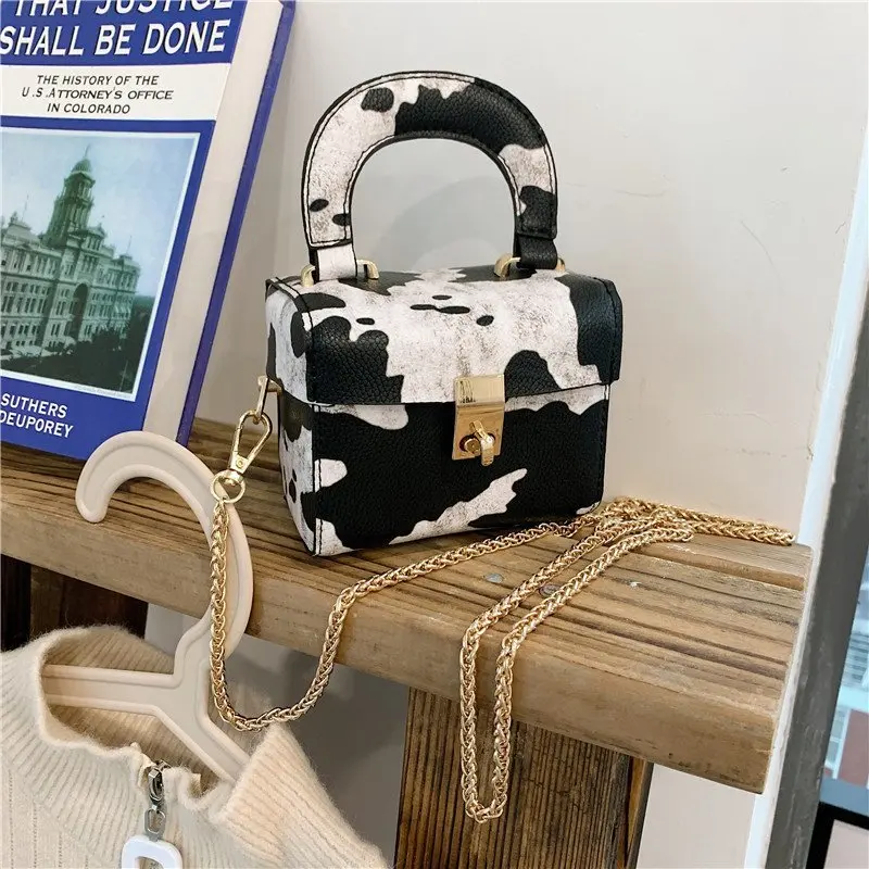 Luxury Mini Quilted PU Leather Crossbody Bags for Women 2021 Cute Shoulder Tote Female Lady Elegant Branded Travel Chain Purses
Luxury Mini Quilted PU Leather Crossbody Bags for Women 2021 Cute Shoulder Tote Female Lady Elegant Branded Travel Chain Purses