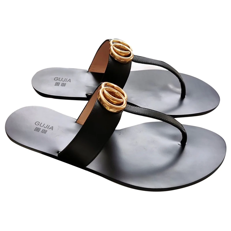 2021 summer Italian gujiaGG jelly shoes sandals with rivets pink bright patent high quality leather comfortable non slip design
2021 summer Italian gujiaGG jelly shoes sandals with rivets pink bright patent high quality leather comfortable non slip design