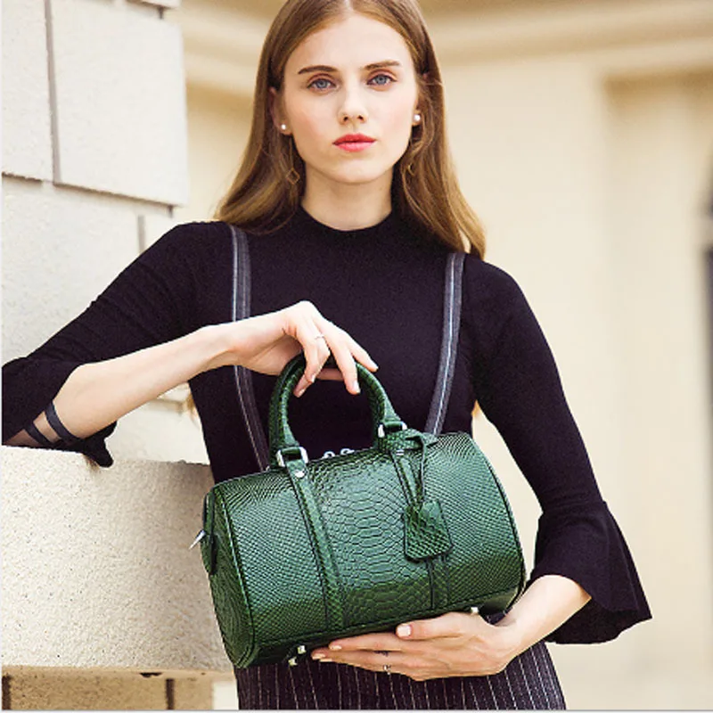 New women's handbag in genuine leather fashionable sheet-top leather Boston one-shoulder tote bag
New women's handbag in genuine leather fashionable sheet-top leather Boston one-shoulder tote bag