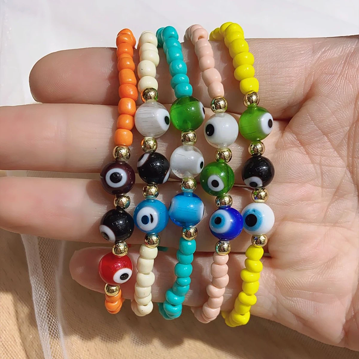 Moloye 2021 Bohemian Style Colored Glass Millet Beads Personality Bracelet Fashion Ethnic Style Eyes Handmade Beaded Bracelet
Moloye 2021 Bohemian Style Colored Glass Millet Beads Personality Bracelet Fashion Ethnic Style Eyes Handmade Beaded Bracelet