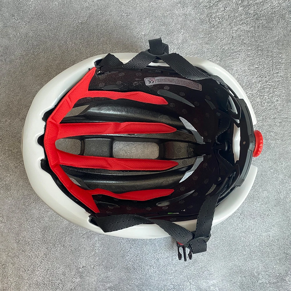 2021 new VELOCIS road bike helmet 260g aerodynamic aviation helmet men's sports racing windproof helmet Casco Ciclismo
2021 new VELOCIS road bike helmet 260g aerodynamic aviation helmet men's sports racing windproof helmet Casco Ciclismo
