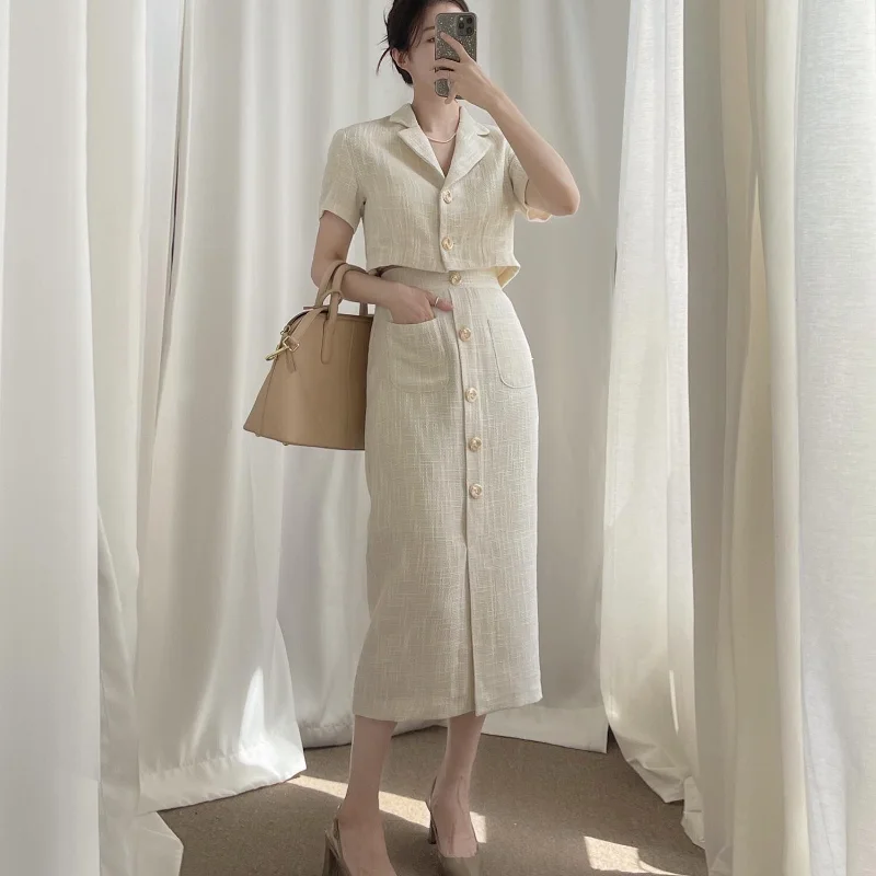 Elegant Small Fragrance Short Sleeve Women Blazers Simple Notched Skinny Crop Tops Women Office Ladies Summer Japan Chic Coats
Elegant Small Fragrance Short Sleeve Women Blazers Simple Notched Skinny Crop Tops Women Office Ladies Summer Japan Chic Coats