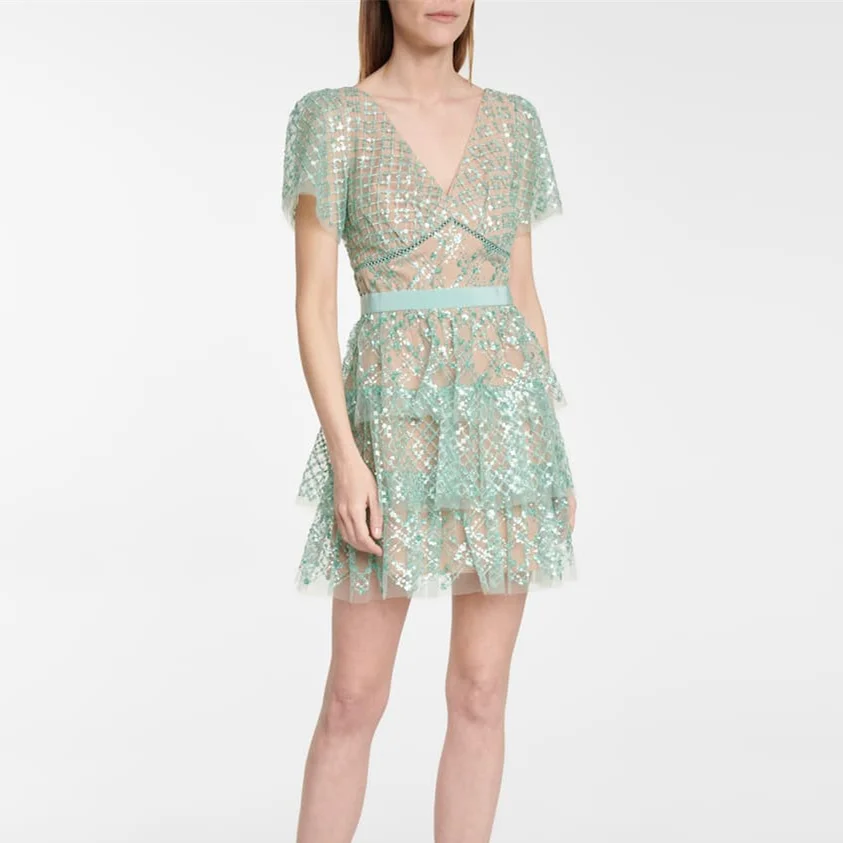 Luxury Sequins Mini Dress 2021 Summer Sexy Double Vneck Backless Mint Green Cake Mesh Party Dress High Quality WOmen Clothes
Luxury Sequins Mini Dress 2021 Summer Sexy Double Vneck Backless Mint Green Cake Mesh Party Dress High Quality WOmen Clothes