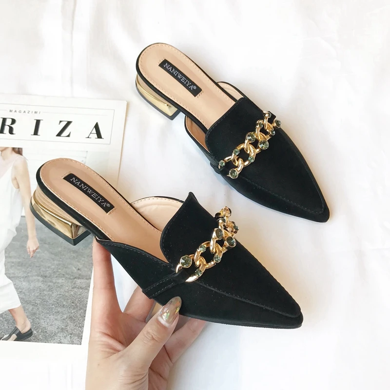 Brand Design Women Slipper 2021 Spring Ladies Slip on Mules Shoes Pointed Toe Low Heel Sandal Outdoor Chain Casual Slides
Brand Design Women Slipper 2021 Spring Ladies Slip on Mules Shoes Pointed Toe Low Heel Sandal Outdoor Chain Casual Slides