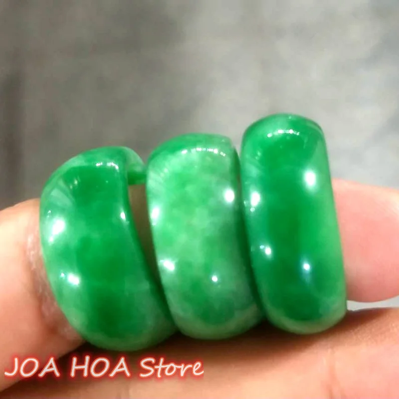 Natural Emerald Dry Green Ring Jadeite Color Jade Fingerring Fine Handring High Quality Jewelry
Natural Emerald Dry Green Ring Jadeite Color Jade Fingerring Fine Handring High Quality Jewelry