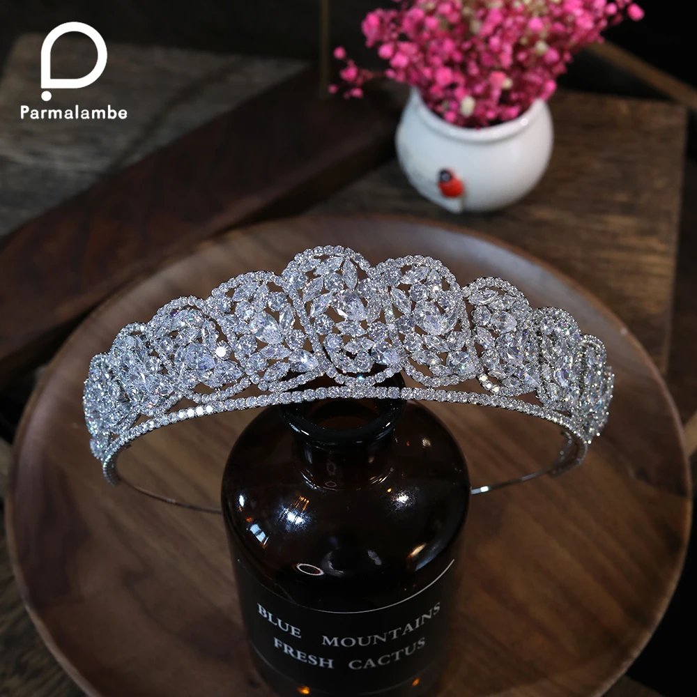 Europe Design Cubic Zirconia Princess Tiara Diadem for Bridal Wedding Hair Jewelry Accessories ,Queen's Crown Replica PH0060
Europe Design Cubic Zirconia Princess Tiara Diadem for Bridal Wedding Hair Jewelry Accessories ,Queen's Crown Replica PH0060