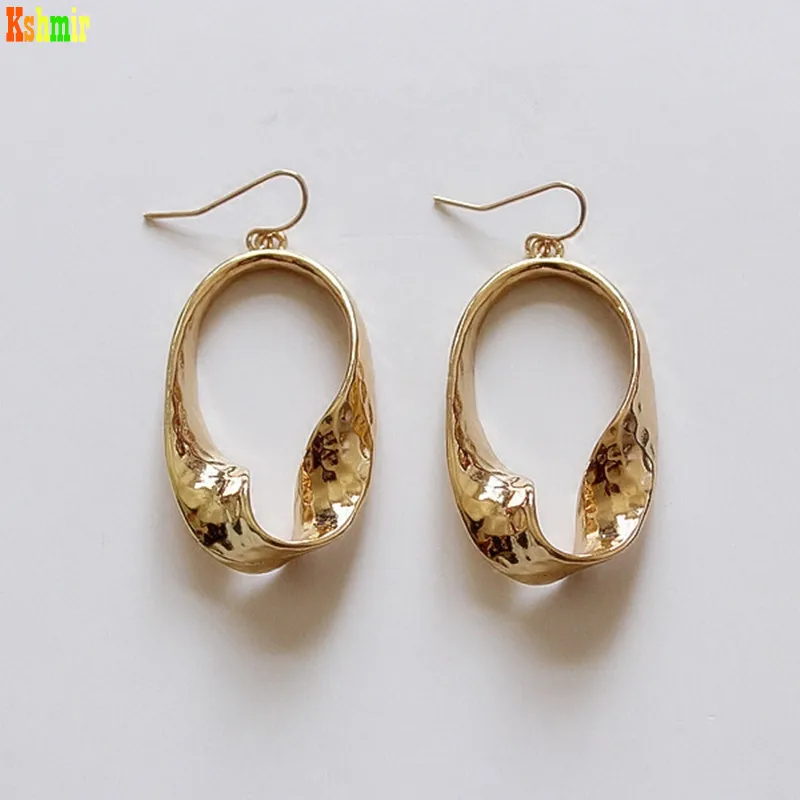 Kshmir Ms Jewelry Eardrop Waves Ripple Earrings 2020 Fashion Earrings Alloy Spiral Aurous Retro Women Geometric Vintage Metal
Kshmir Ms Jewelry Eardrop Waves Ripple Earrings 2020 Fashion Earrings Alloy Spiral Aurous Retro Women Geometric Vintage Metal