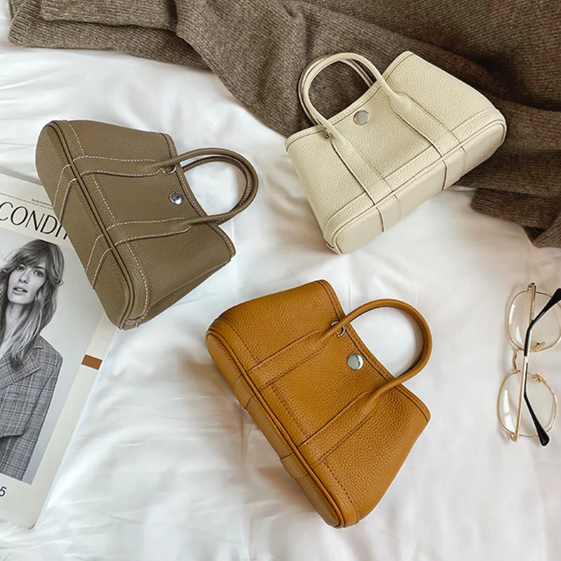 Luxury leather mini garden bag, cowhide large capacity bucket bag, shoulder portable tote bag new
Luxury leather mini garden bag, cowhide large capacity bucket bag, shoulder portable tote bag new