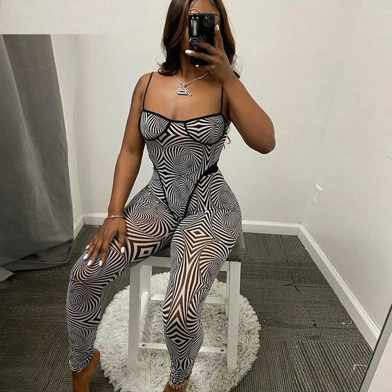 Fashion Summer Sexy Club Sexy Two Piece Sets Outfits Women Bodysuit Suits Perspective Mesh Strapless Tank Tops+Bodycon Pants
Fashion Summer Sexy Club Sexy Two Piece Sets Outfits Women Bodysuit Suits Perspective Mesh Strapless Tank Tops+Bodycon Pants