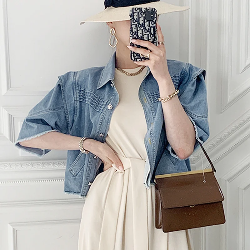 SHENGPALAE Streetwear Denim Jacket Women's Autumn 2021 New Lapel Loose Thin Single Breasted Short Sleeve Jacket Female 5E2215
SHENGPALAE Streetwear Denim Jacket Women's Autumn 2021 New Lapel Loose Thin Single Breasted Short Sleeve Jacket Female 5E2215