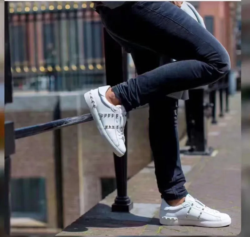 Designer Leather Men Sneakers Plus Size 43 44 Breathable Luxury Brand White Men Vulcanized Shoes Zapatillas Hombre
Designer Leather Men Sneakers Plus Size 43 44 Breathable Luxury Brand White Men Vulcanized Shoes Zapatillas Hombre