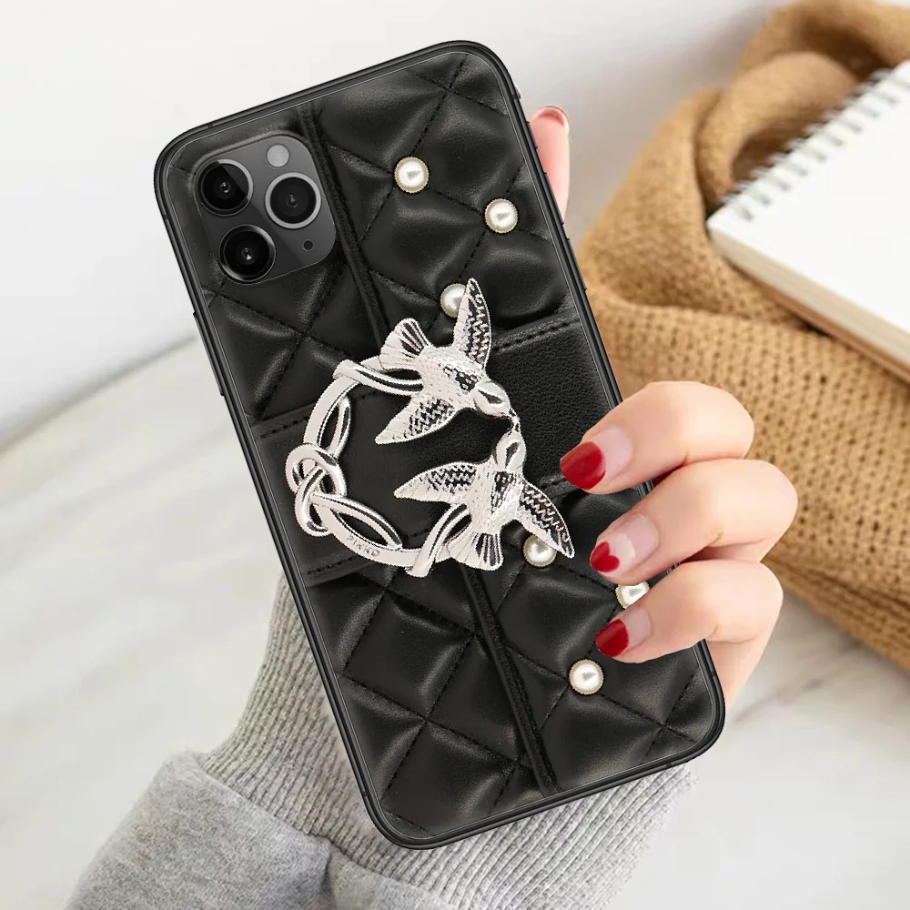 Italian Brand PINKOes Phone Case Cover Hull For iphone 5 5s se 2 6 6s 7 8 12 mini plus X XS XR 11 PRO MAX black soft prime 3D
Italian Brand PINKOes Phone Case Cover Hull For iphone 5 5s se 2 6 6s 7 8 12 mini plus X XS XR 11 PRO MAX black soft prime 3D