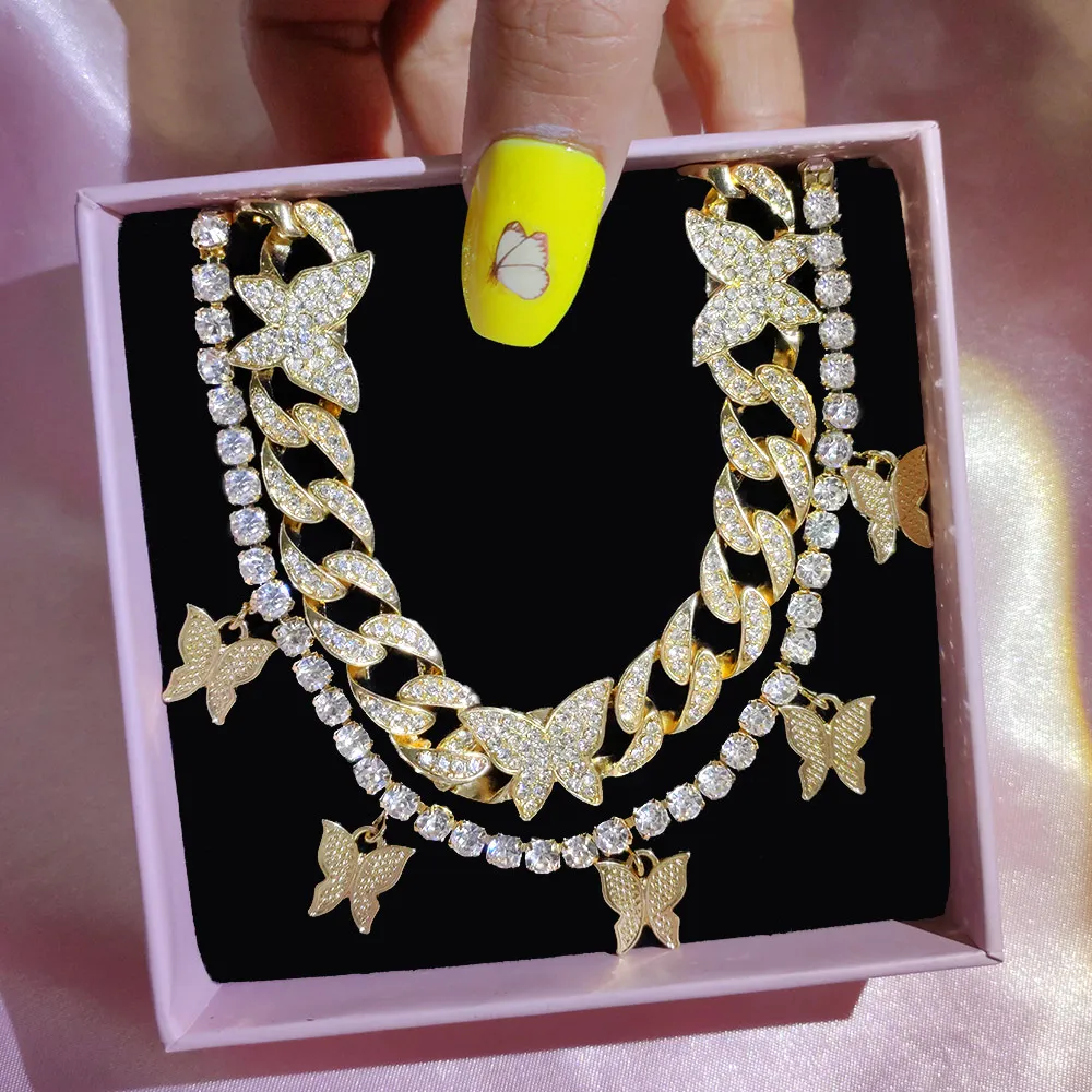 Iced Out Golden 2 layer Butterfly Cuban Link Chain For Women Men Shining Butterfly Charms Choker Necklace Hip Hop Luxury Jewelry
Iced Out Golden 2 layer Butterfly Cuban Link Chain For Women Men Shining Butterfly Charms Choker Necklace Hip Hop Luxury Jewelry