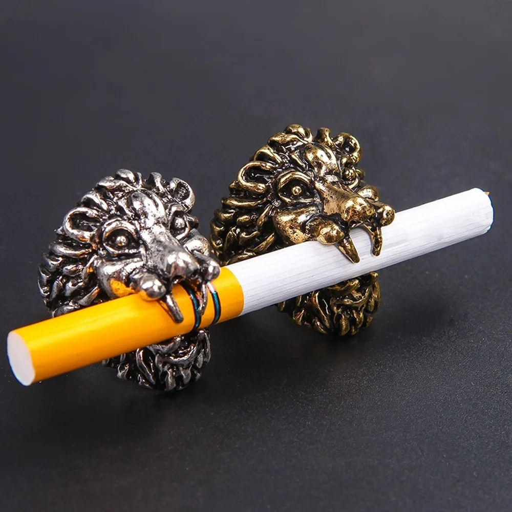 1 Piece Smoke Finger Ring Hand Rack Lion Design Cigarette Holder Rack Stand Finger Ring Gadgets for Men Smoking Pipe Accessories
1 Piece Smoke Finger Ring Hand Rack Lion Design Cigarette Holder Rack Stand Finger Ring Gadgets for Men Smoking Pipe Accessories
