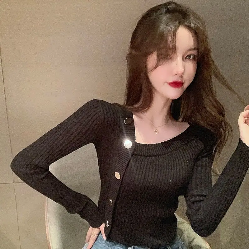 Autumn Ladies Button All-Match Sweater Single-Breasted Knitted 2020 Long Sleeve Chic Solid Top Women Female Casual Streetwear
Autumn Ladies Button All-Match Sweater Single-Breasted Knitted 2020 Long Sleeve Chic Solid Top Women Female Casual Streetwear