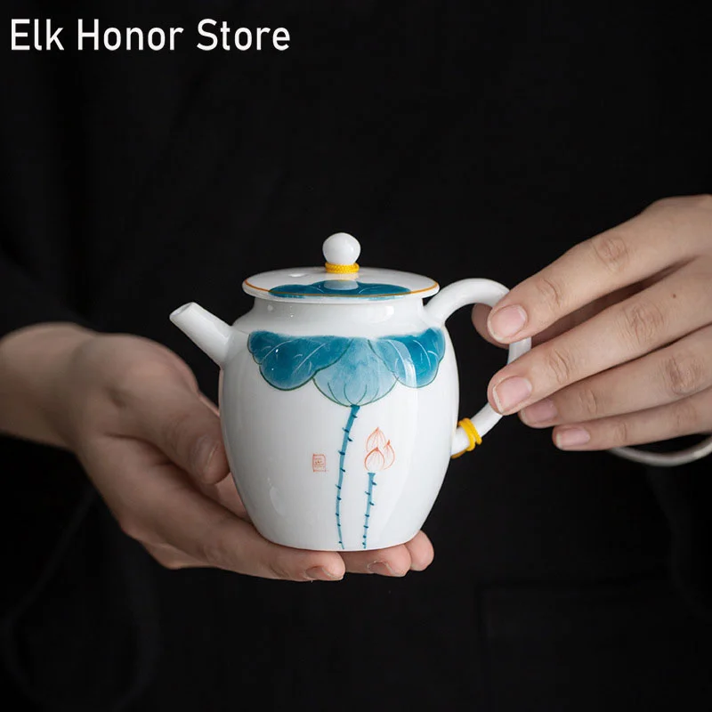 180ml Handmade Jade Porcelain Teapot Hand Painted Underglaze Color Lotus Art Kung Fu Tea Pu'er Teaware Household Teakettle Gift
180ml Handmade Jade Porcelain Teapot Hand Painted Underglaze Color Lotus Art Kung Fu Tea Pu'er Teaware Household Teakettle Gift