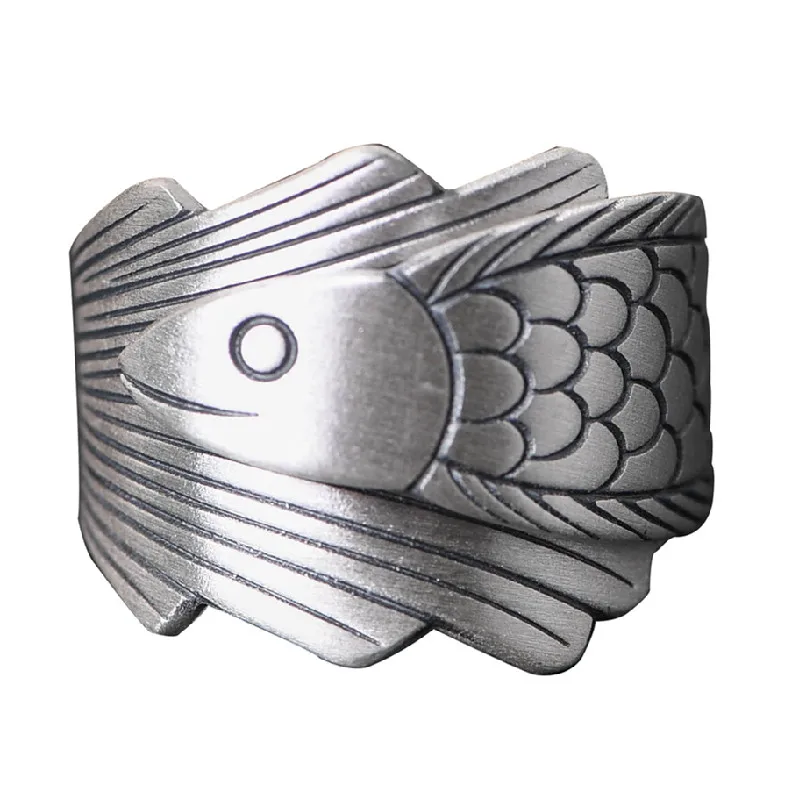 Женское кольцо из серебра 2021 пробы с подвеской в виде рыбы
Женское кольцо из серебра 2021 пробы с подвеской в виде рыбы