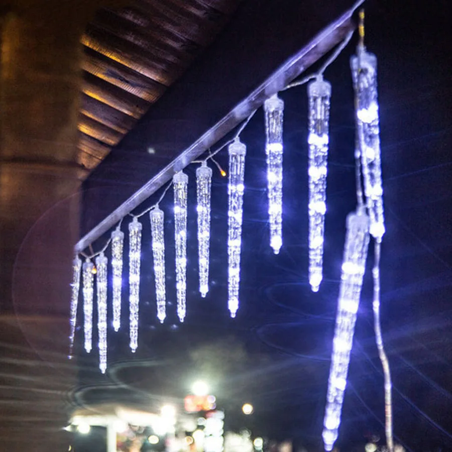 Connectable Christmas Icicle Light 20 icicles 90 LED Icicle Light Outdoor Ice Cone Fairy String Light for Christmas Party Decor
Connectable Christmas Icicle Light 20 icicles 90 LED Icicle Light Outdoor Ice Cone Fairy String Light for Christmas Party Decor