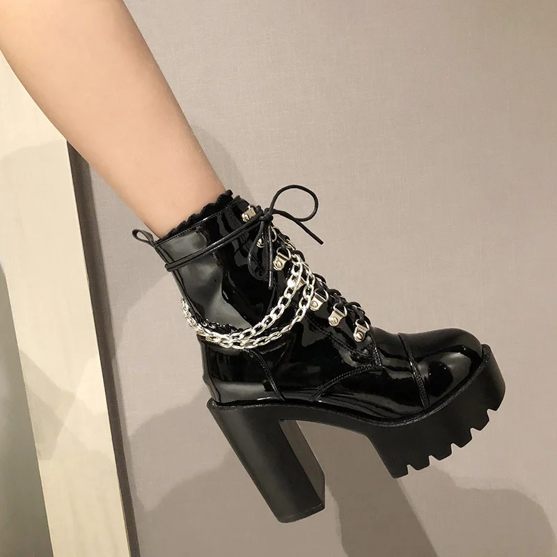 Autumn and winter 2020 new women's boots waterproof platform thick heel 12cm patent leather night club high heel night club
Autumn and winter 2020 new women's boots waterproof platform thick heel 12cm patent leather night club high heel night club