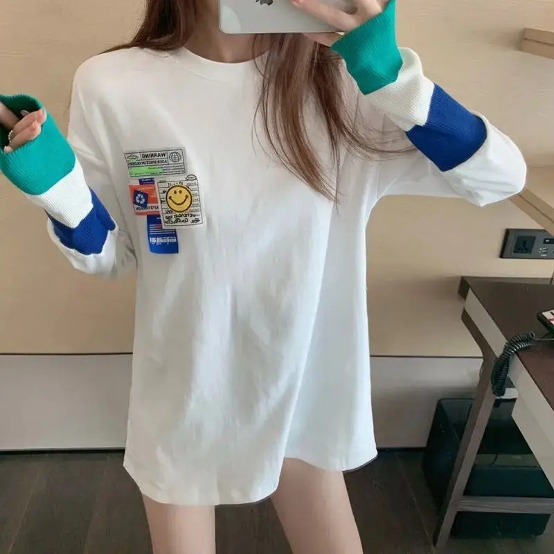 The new T-shirt is versatile for women, with spring and autumn bottom coat inside
The new T-shirt is versatile for women, with spring and autumn bottom coat inside