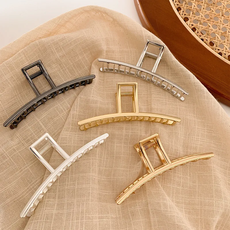 Women Girls Geometric Hair Claw Clamps Metal Hair Crab Moon Shape Hair Claw Clip Solid Color Hairpin Large Size Hair Accessories
Women Girls Geometric Hair Claw Clamps Metal Hair Crab Moon Shape Hair Claw Clip Solid Color Hairpin Large Size Hair Accessories