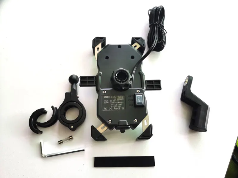 Motorcycle Phone Holder 15W Wireless Smart Charger QC3.0 Wire Charing 2 in 1 Semiautomatic Stand 360 Degree Rotation Bracket
Motorcycle Phone Holder 15W Wireless Smart Charger QC3.0 Wire Charing 2 in 1 Semiautomatic Stand 360 Degree Rotation Bracket