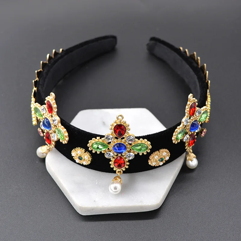 European and American baroque headband women catwalk lemon flower wide brim headband
European and American baroque headband women catwalk lemon flower wide brim headband