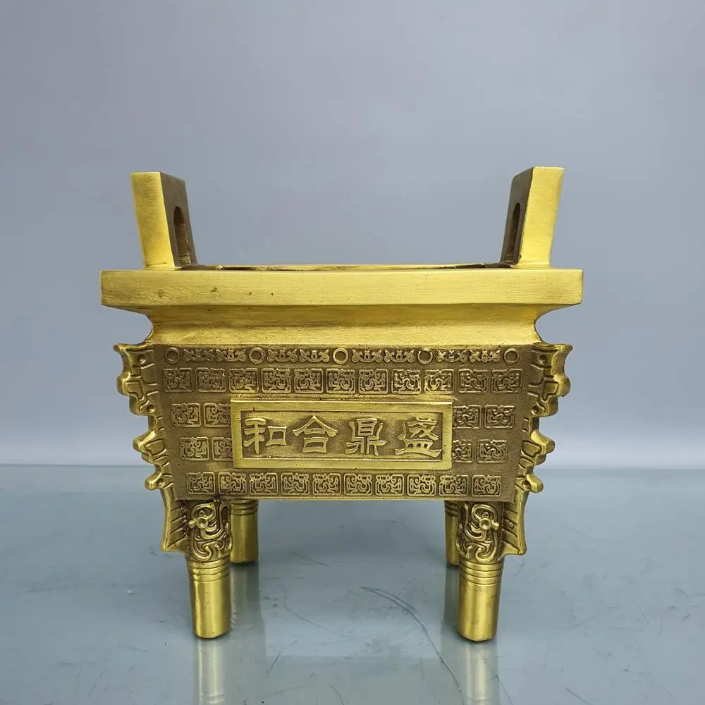 8"Chinese Seikos Bronze Four-legged square tripod Hehe Shengding Four-legged beast head incense Incense burner Bronze artwork
8"Chinese Seikos Bronze Four-legged square tripod Hehe Shengding Four-legged beast head incense Incense burner Bronze artwork